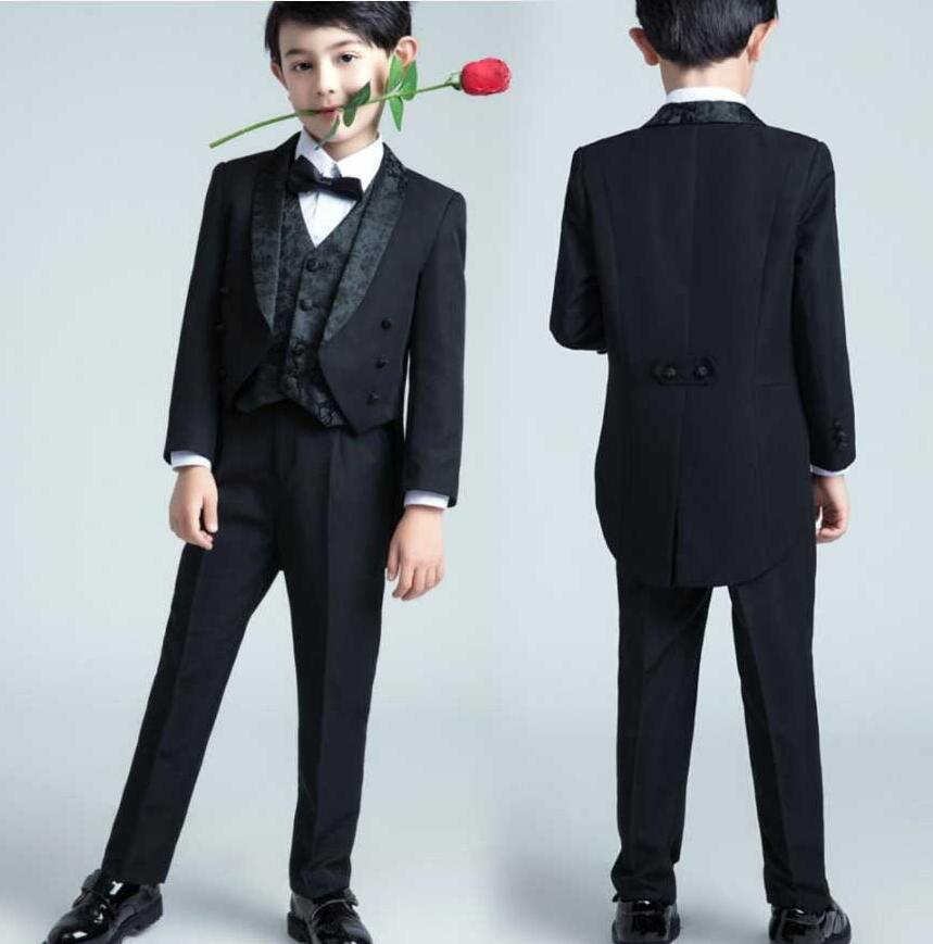 ジャケット/ベスト/ズボン/蝶ネクタイ セットアップ 子供フォーマルスーツ 男の子 フォーマルスーツ 長袖 【4点セット】入学式 お受験 発表会 結婚式 こども用 キッズ タキシード ピアノ発表会 結婚式 七五三 男児 ジュニア 礼服 ステージ衣装 90-170cm｜ウエストロード
