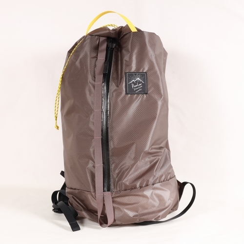 RawLowMountainWorks CocoonPack DCF グリーン+thefivetips.com