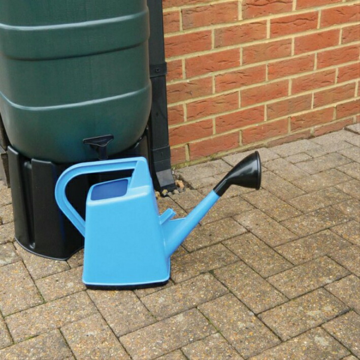 楽天市場 英国garland社のスマートなジョウロ ５lの容量でも楽々運べる Wexthuset Japan