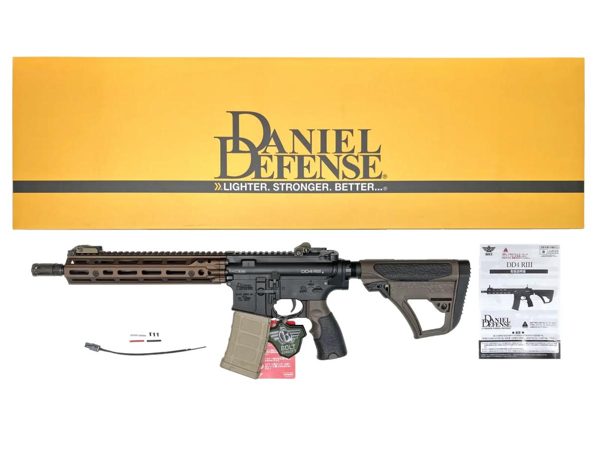 【新品】[BOLT] DD4 RIII B.R.S.S DANIEL DEFENCE正式ライセンス リコイルショック電動ガン FDE〔ゴールデンウィークに〕