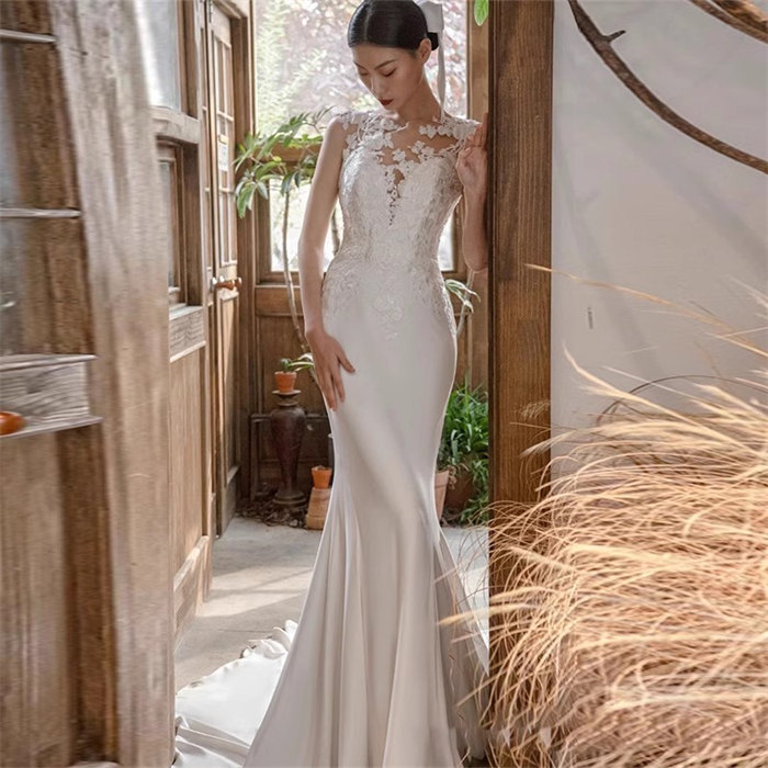 ホワイトロングウェディングドレスノースリーブ花嫁結婚式披露宴フォマールドレスシンプルAラインウエディングドレスチュール可愛いブライドドレス発表会演奏会ドレス前撮りリボンパーティードレスXS～XLサイズトレーンタイプ｜ホワイトショップ
