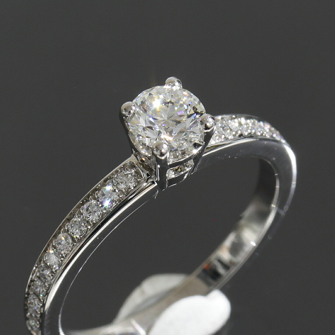 楽天市場】【緑屋質屋】ブルガリ デディカータアヴェネチアリング 0.32