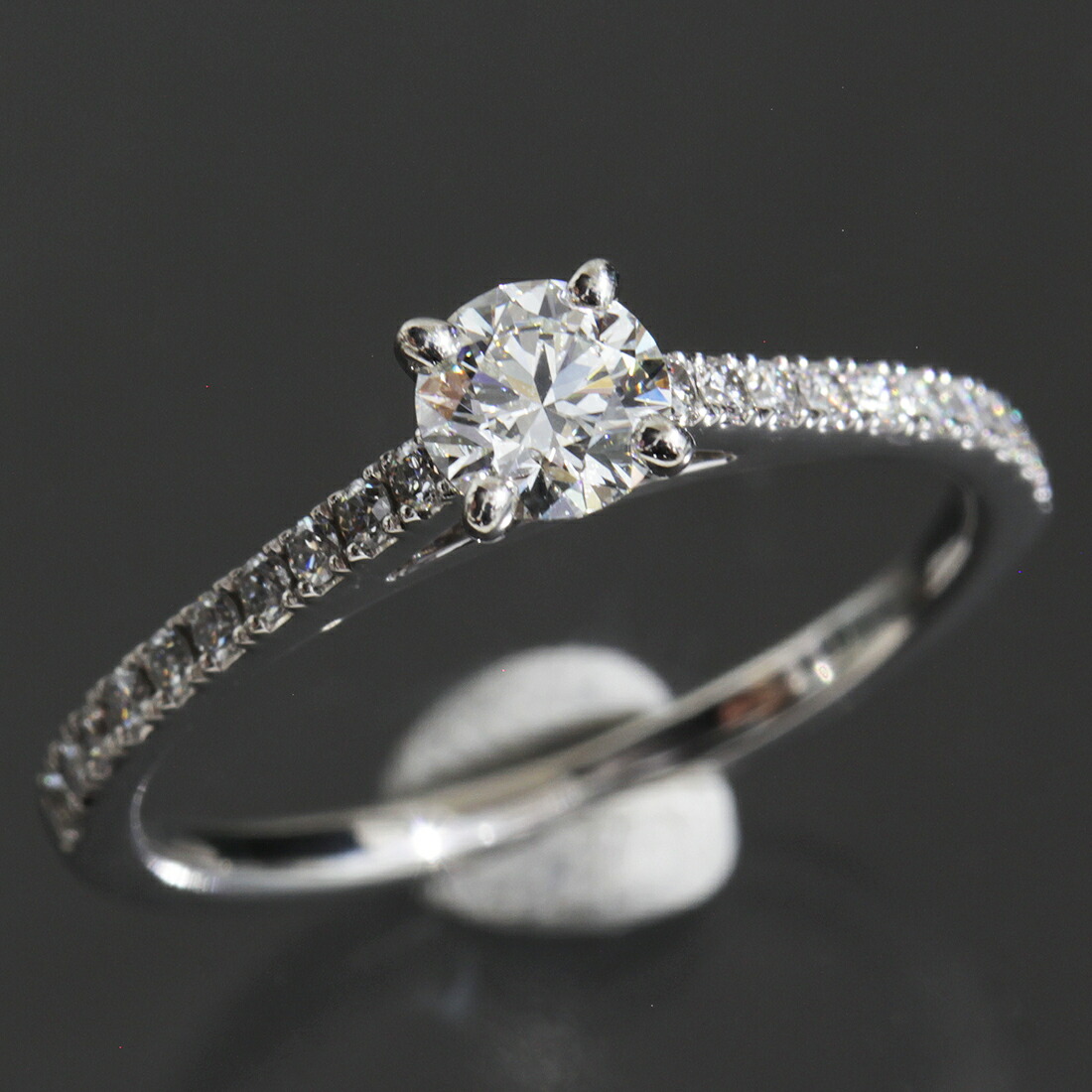 楽天市場】デビアス DE BEERS K18WG ダイヤモンド リング 22.5号