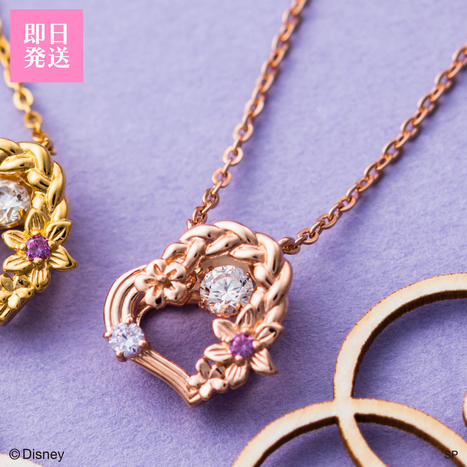 ディズニー グッズ 🔥JUST IN🔥 Retro Character Big Face Shoulder Bag $85 each