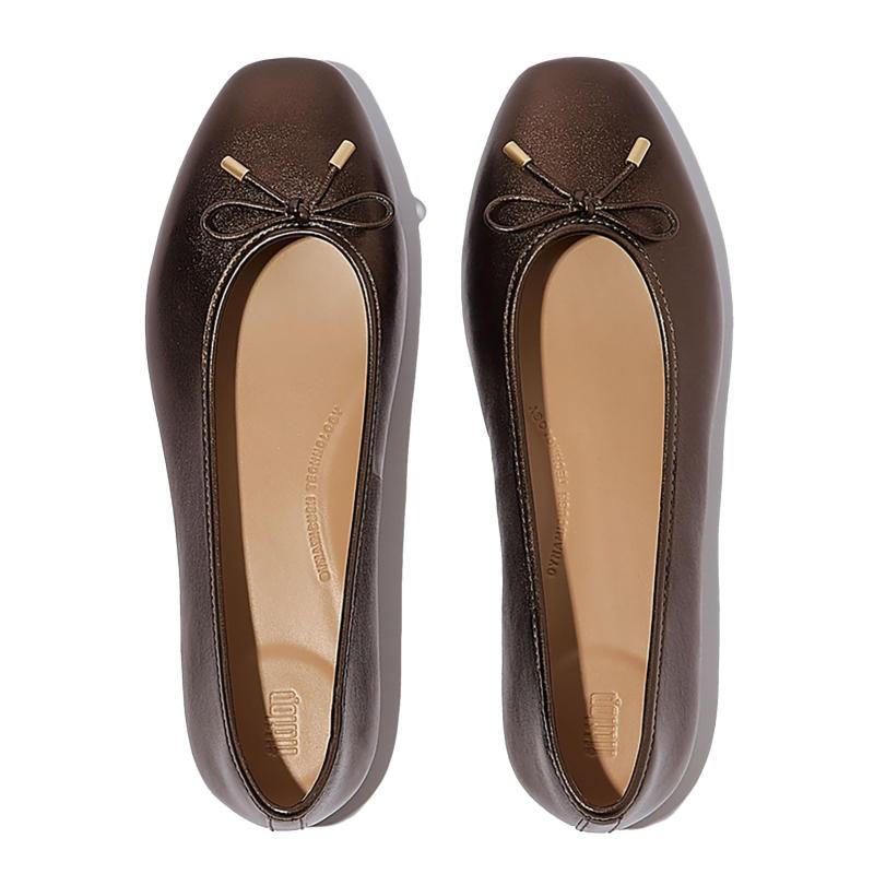 fitflop(フィットフロップ) レディース DELICATO BOW SOFT METALLIC-LEATHER BALLET FLATSバレエシューズ|White market
