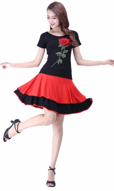 3点5% 5点8%クーポン! レディース ダンスウェア 衣装 Tシャツ フレアスカート 上下セット ドレス 社交ダンス スクエアダンス  フォークダンス 演劇 ステージ 花柄 薔薇 バラ フェミニン エレガント セクシー 大きいサイズ ブラック レッド white panther