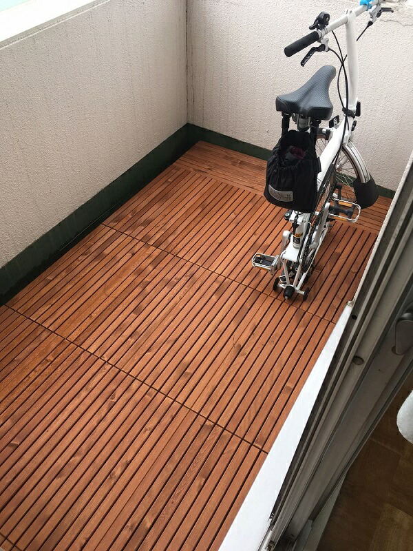 すのこデッキ おしゃれ おしゃれ 匠手作りのベランダ向けウッドデッキ 天然木製 天然木製 送料無料 ウッドパネル 日本製 ベランダ 30cm 60cm 厚み4cm 6枚セット 色 チーク Willベランダガーデン ベランダガーデン 無垢材使用 素足でお使いいただけます