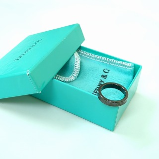 楽天市場】ティファニー 1837チタン・ナロー・チタンリング・指輪/合金