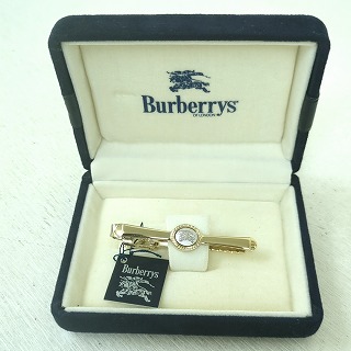 【美品】BURBERRY　タイピンカフスセット　騎士　シルバー　ゴールド 楽天市場】【未使用品】【ジュエリー】BURBERRY バーバリー