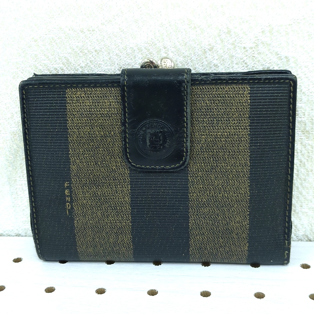 美品 FENDI フェンディ ペカン がま口 三つ折り財布 二つ折り財布 財布 FENDI フェンディ がま口 折り財布 ペカン柄 FFロゴ PVCレザー