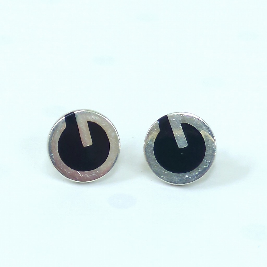 【希少】☆極美品☆GUCCIグッチピアス Gロゴ ヴィンテージ SV925 楽天市場】【ジュエリー】【新品仕上げ済】GUCCI グッチ Gロゴ G