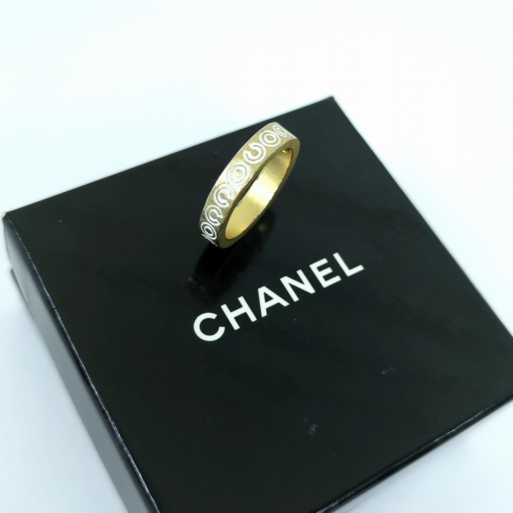 CHANEL/シャネル ゴールド 蛇腹 ロゴ 12号 リング d_054 org.jpg