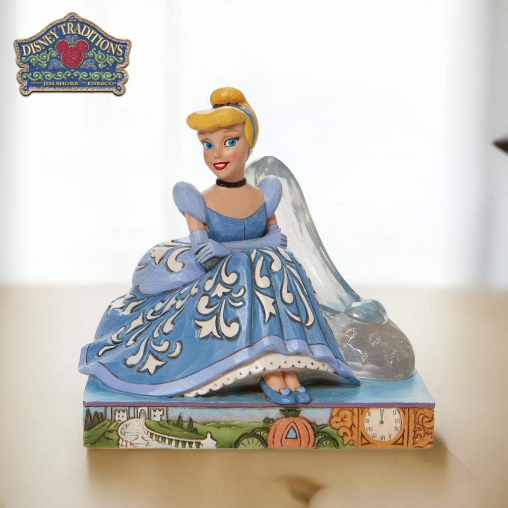 シンデレラグッズ ガラスの靴 フィギュア セット Disney Showcase】Disney100 シンデレラ＆ガラスの靴 | GUND