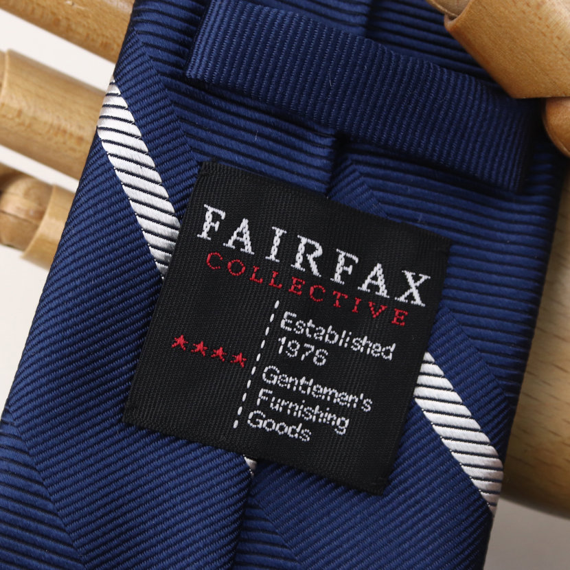 22年 春夏新作 Fairfax Yシャツ おしゃれ ギフト クレリック シルク100 ストライプ ネイビー ネクタイ フェアファクス ブランド プレゼント メンズ レジメンタル ワイシャツ 小剣ワンポイントロゴ 日本製 男性 結婚式 織柄 高級 21年最新入荷 フェアファクス