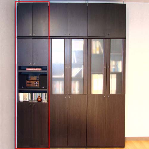 突っ張りファイルラック 高さ２０８～２１７ｃｍ幅６０～７０ｃｍ奥行３１ｃｍ厚棚板（棚板厚2.5cm）　本体棚扉サイズ:上扉72.5cm+下扉52.5cm (高さ\u003dラック高さ178cm+突張棚高さ23cm+伸縮突張金具) 飾り棚付両開き扉突っ張りファイルラック