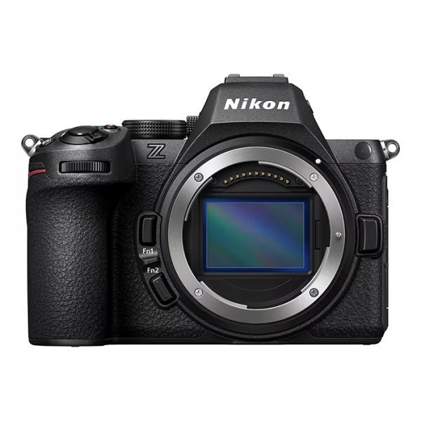 NIKON デジタル一眼写真機 Z5II 上半身