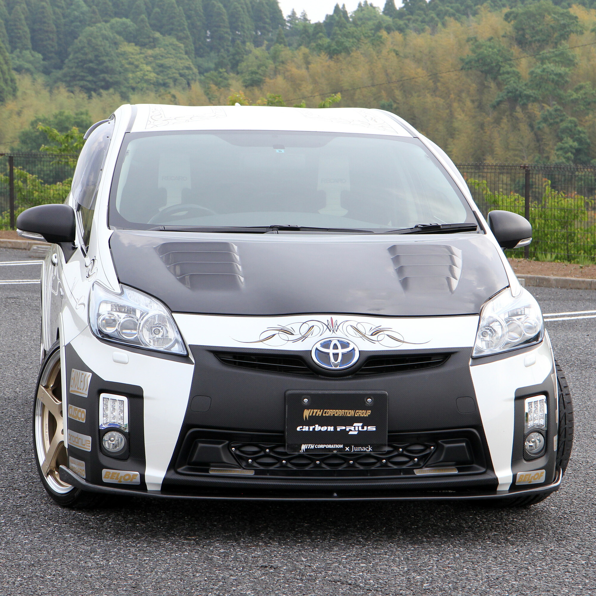 楽天市場】30プリウス エアロボンネット FRP未塗装 : シックスセンス