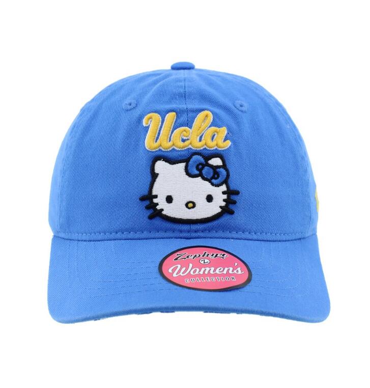 【正規品】【日本未発売】UCLA Bruins × Hello Kitty スクリプト刺繍キャップ（Blue 84　フリーサイズ　UCLA Bruins Hello Kitty Script Embroidered cap