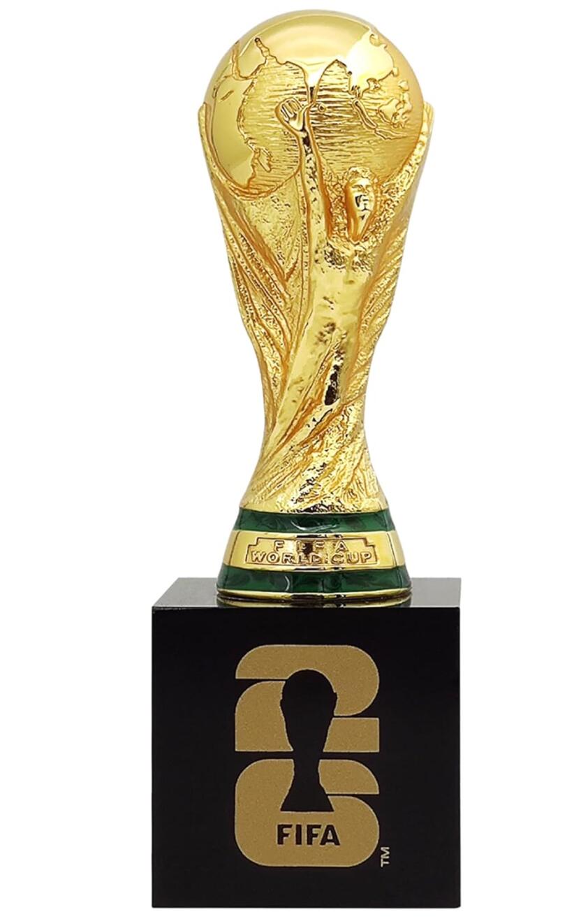 【堅苦しさホログラム付き添い人定め事使用許可商いもの】2026 FIFAワールドカップ堅苦しさ使用許可の3D ミニトロフィーレプリカ アクリル樹脂突っ支い棒 Official FIFA World Cup 2026 Edition - 3D Trophy w Acrylic Base