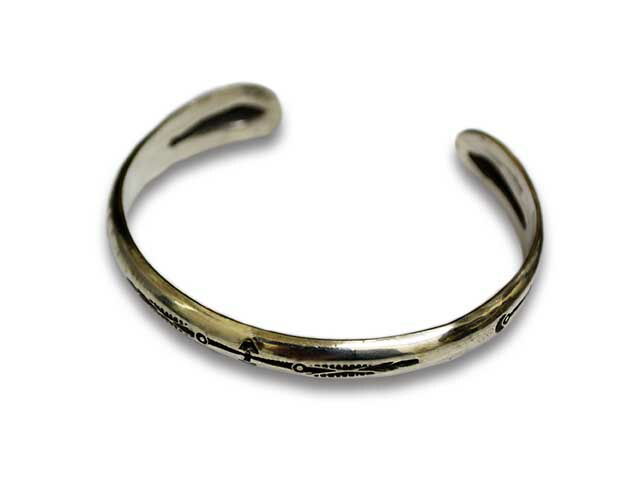 【CHOOKE/チョーク】「Half Round Repose Bangle/ハーフラウンドリポーズバングル」(B-10)【対応】 (オールドコイン/アンティークコイン/ヴィンテージコイン/ネイティブアクセサリー/アクセサリー/ハーレー/アメカジ/プレゼント/WOLF PACK/ウルフパック)