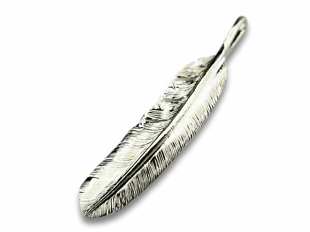 【FIRST ARROW's/ファーストアローズ】「Large Feather&rdquo;Left&rdquo;/ラージフェザー&rdquo;左向き&rdquo;」(P-001L)(ネイティブ/インディアン/ジュエリー/ハンドメイド/シルバー/ゴールド/アメカジ/ハーレー/アクセサリー/プレゼント/ホイールズアパレル/WOLF PACK/ウルフパック)｜WOLF PACK店