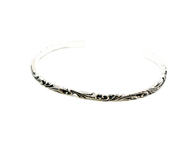 【MAD CULT/マッドカルト】「Old Arabesque Bangle”Small”/オールドアラベスクバングル”スモール”」(B-26)(Silver925/佩び物/宝飾品/差し上げ物/バイ鉄道車両/ハーレー/熱っぽい極点/アメカジ/お手々お手伝いさん/WOLF PACK/狼風呂敷き包み)
