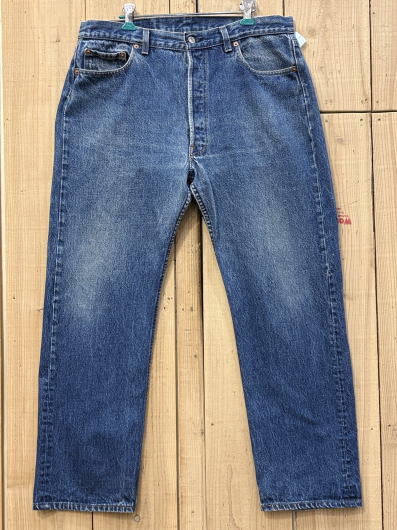【中古】美品 リーヴァイズジーンズ501 古着 LEVIS501 ハチマル 80S CARE消し印 MADE IN USA W36×L29 亜米利加製