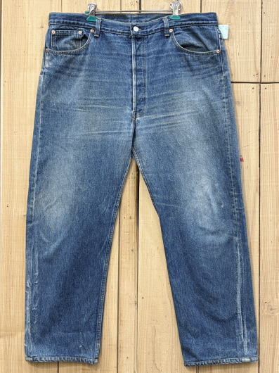【中古】激ヒゲ リーバイス501 大きいサイズ 古着 オールド90S LEVIS501 テーパードリメイク W40&times;L29 MADE IN USA 米国製｜WOLFROBE 店 20,790円