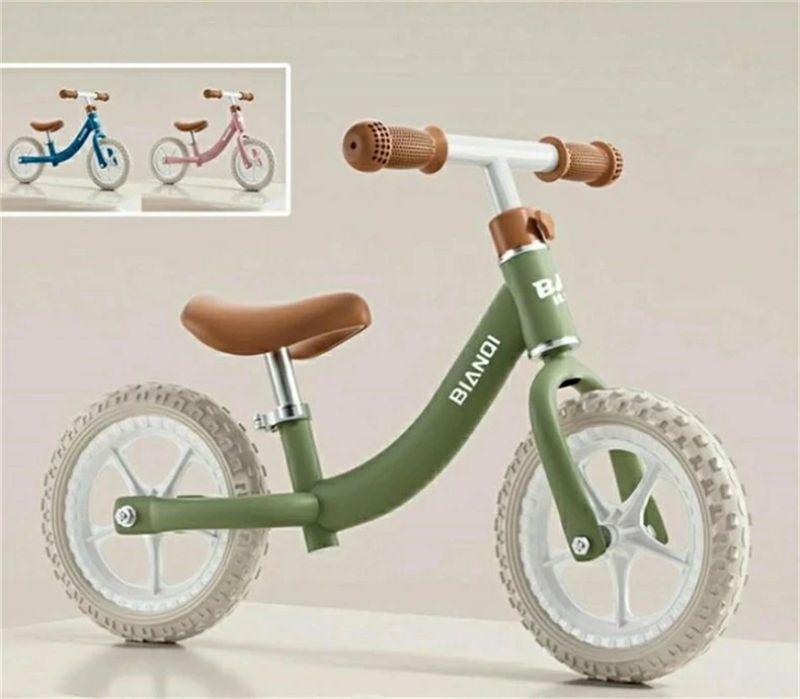 楽天市場】ハローキティ ファーストバイク12 足けりバイク キック