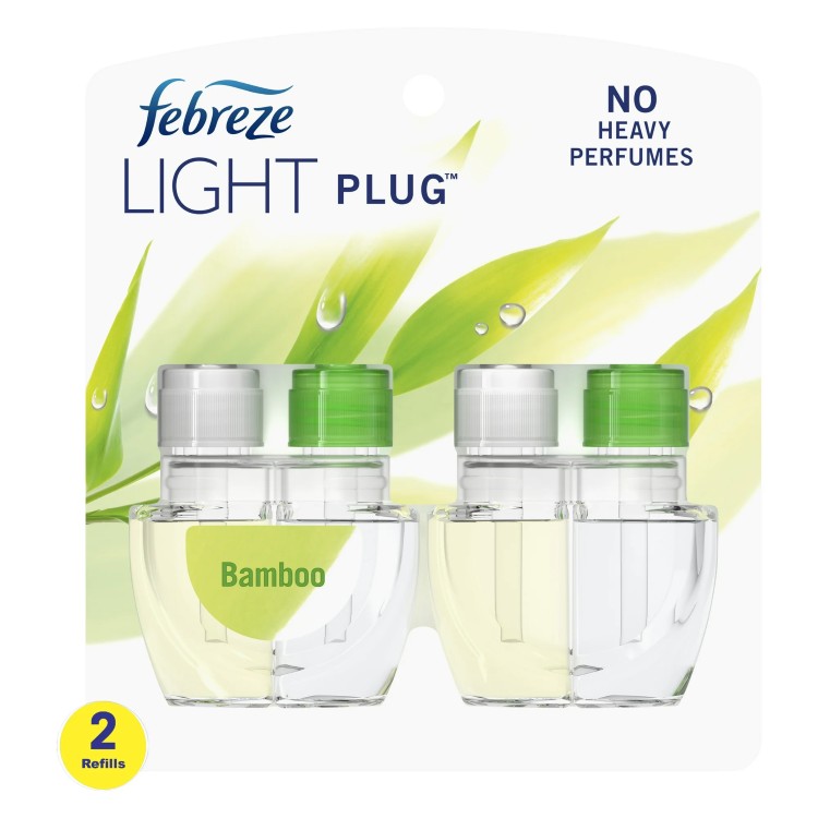 ファブリーズ プラグ式芳香剤 詰め替え用 ライト バンブーの香り 2個入 Febreze Plug In Air Freshener, Scented Oil Refill, Light Bamboo Scent, 2 Refills 【お取り寄せ商品】【合わせて買いたい】