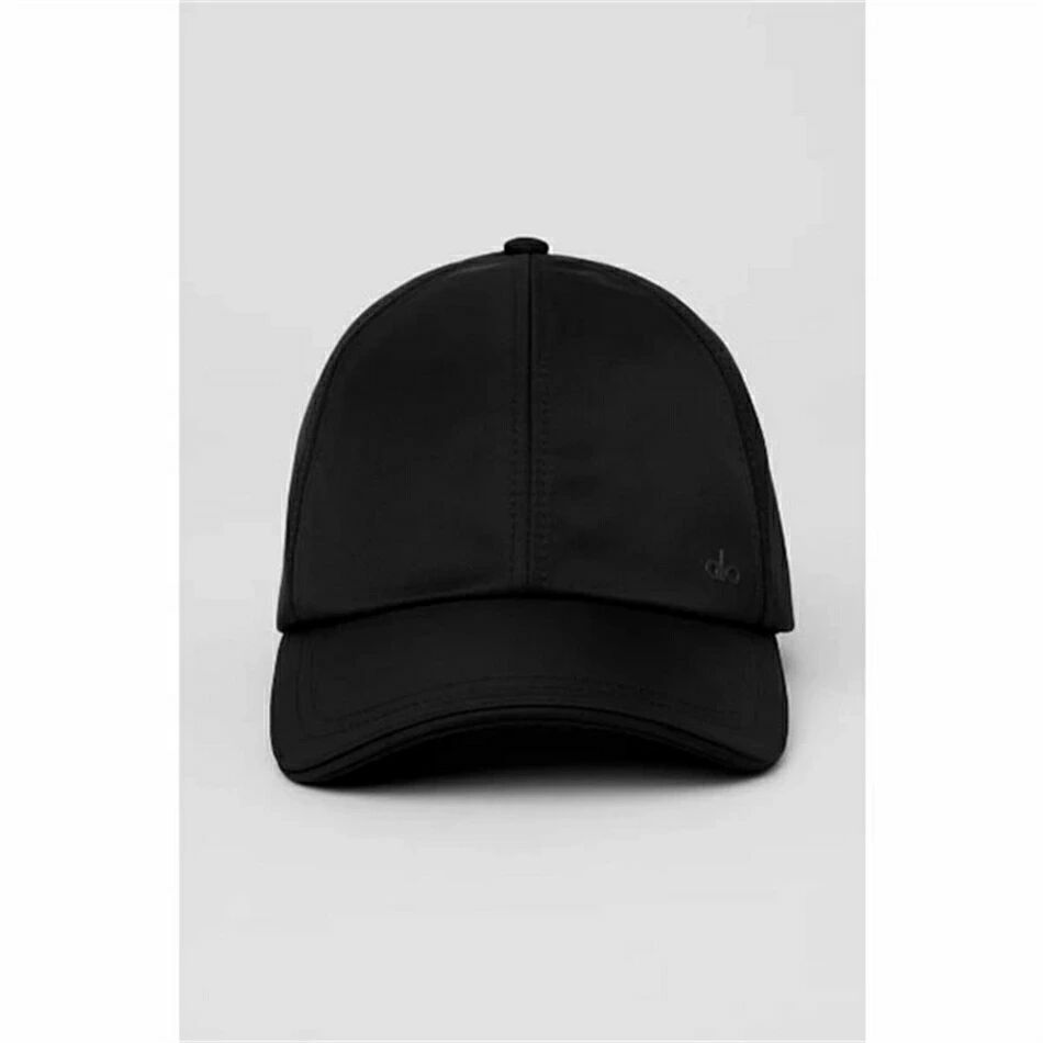 ★ALO Yoga★  サテンオフデューティキャップ Satin Off-Duty Cap 旗がしら かぶり笠 BTS JIN グローバルアンバサダー着任 ナイロン100％ 繻子出どころ 飛び切り感 紫外線打つ手 相応う感 ロゴタイプ刺しゅう alo 野球旗がしら 体育館 通い 通学 デイリー使い走り 日よけ