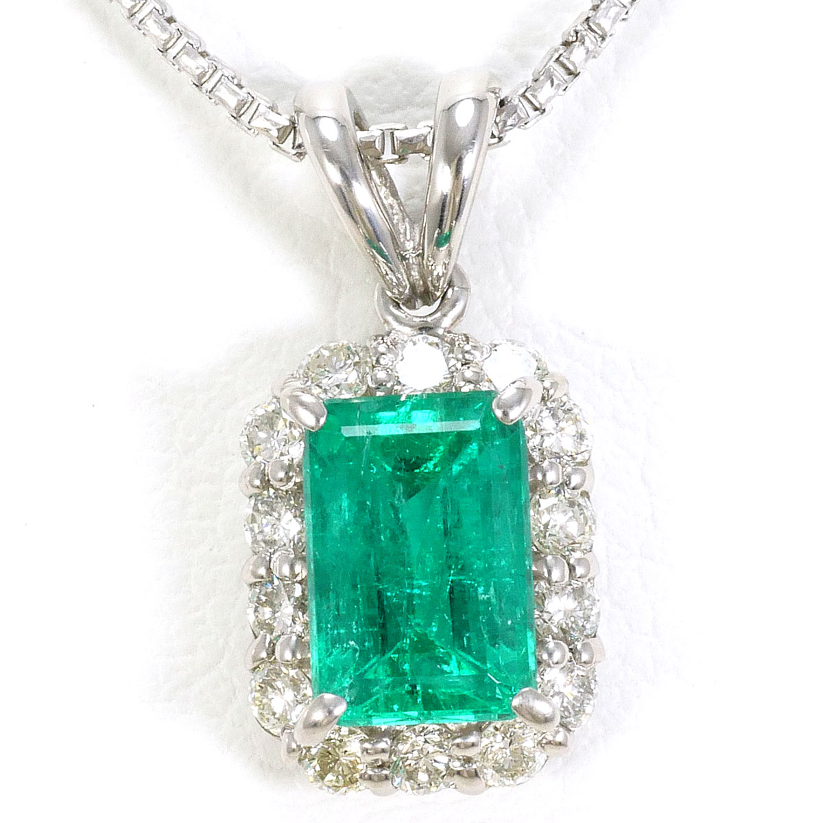 PT900/プラチナ PT850/プラチナ ネックレス エメラルド 0.90ct ダイヤ 0.27ct カード鑑別書 約46cm 総重量約5.3g ジュエリー 送料無料 新品同様 【中古】 ギフトラッピング無料