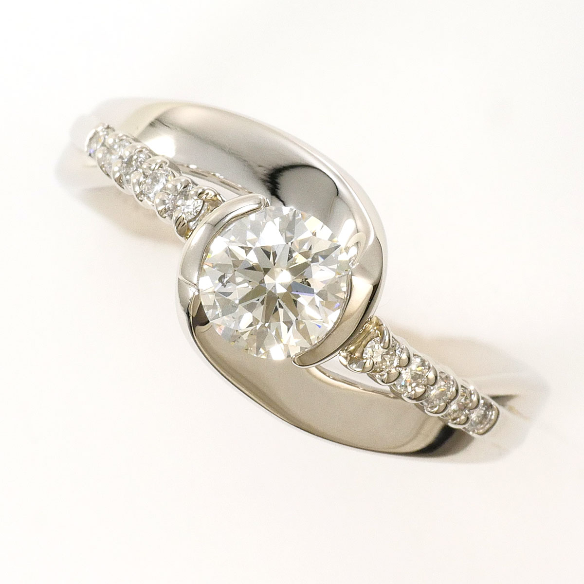 PT900/プラチナ リング・指輪 9号 ダイヤ 0.518ct ダイヤ 0.09ct SI2 鑑定書 総重量約6.4g ジュエリー 送料無料 新品同様 【中古】 ギフトラッピング無料