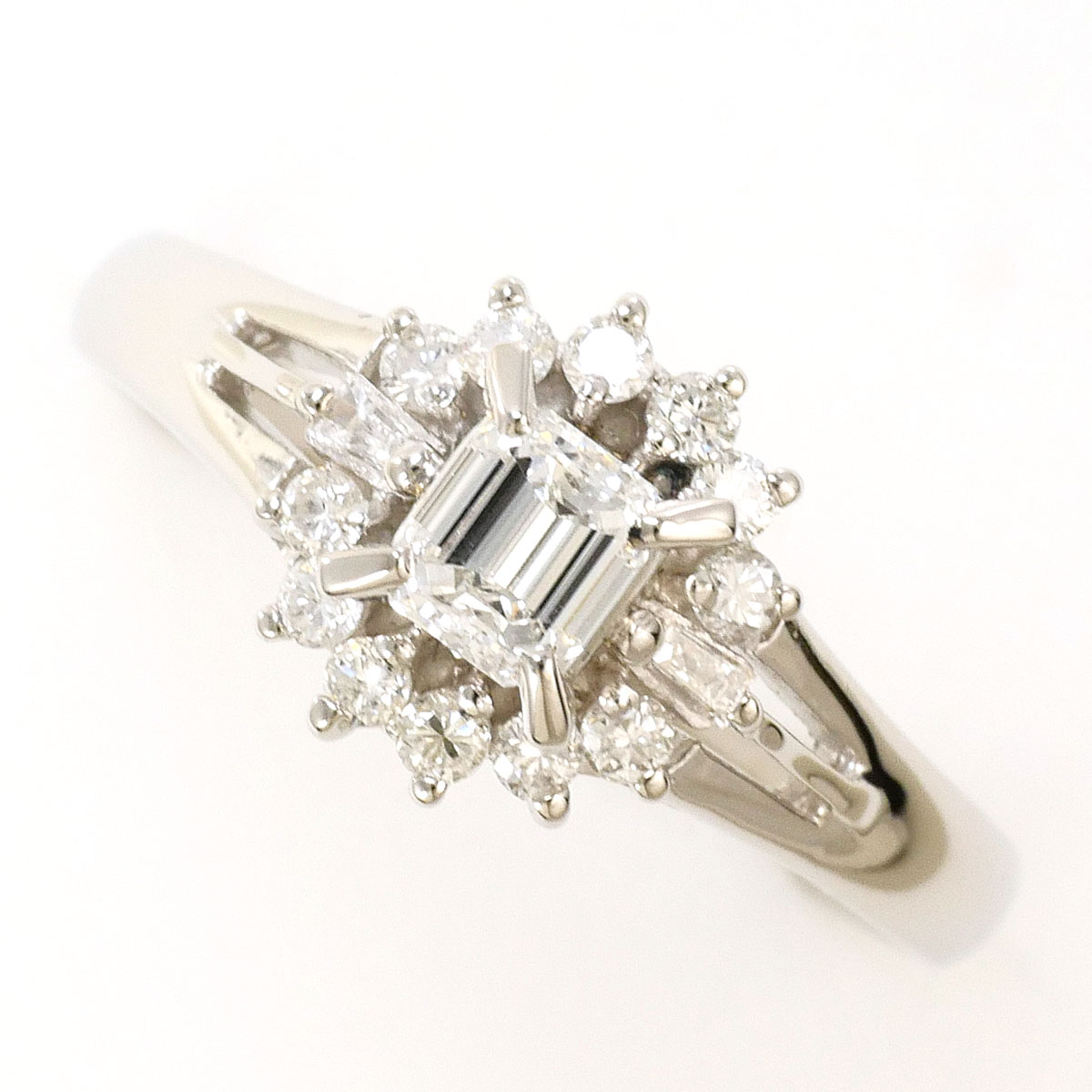 PT850/プラチナ リング・指輪 10号 ダイヤ 0.26ct ダイヤ 0.18ct VS1 鑑定書 総重量約3.7g ジュエリー 送料無料 新品同様 【中古】 ギフトラッピング無料