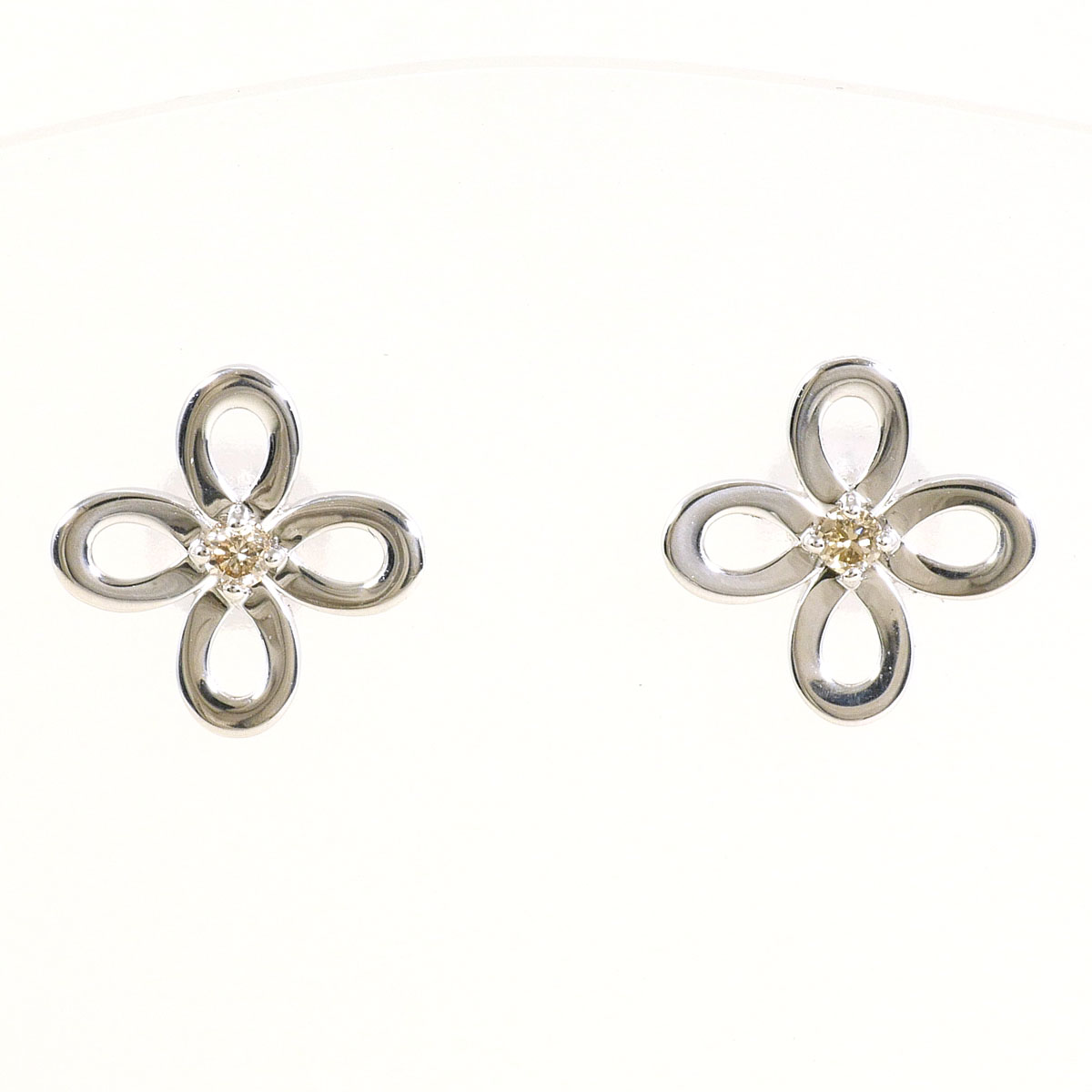 K10WG ピアス ダイヤ 0.02ct 総重量約0.6g ジュエリー 送料無料 新品同様 【中古】 ギフトラッピング無料｜ワンダープライス　店