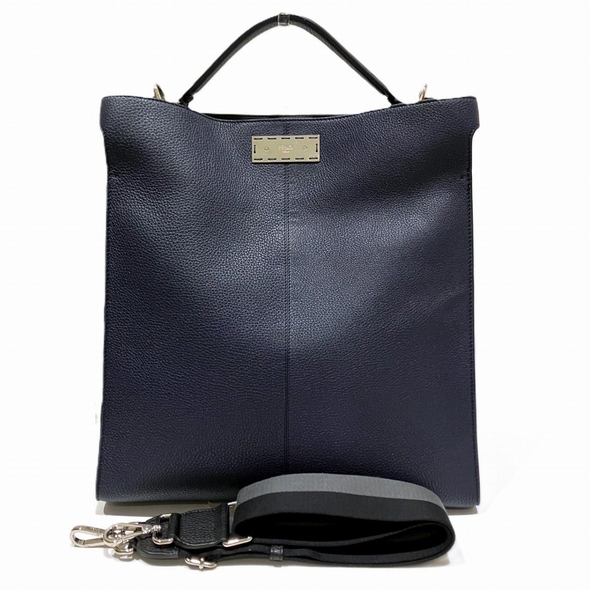 フェンディ FENDI ピーカブー エックスライトフィット ショルダーバッグ レザー 7VA447 A80G 送料無料 【中古】｜ワンダープライス　店