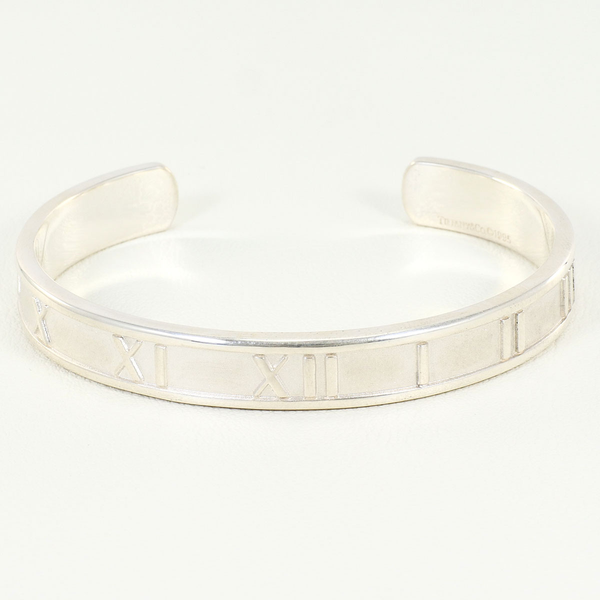 ティファニー TIFFANY\u0026Co. アトラス  しろがね色925 バングル 総掛け目約21.9g 宝飾品 貨物輸送無料 新品負けず劣らず 【中古】 ギフトラッピング無料