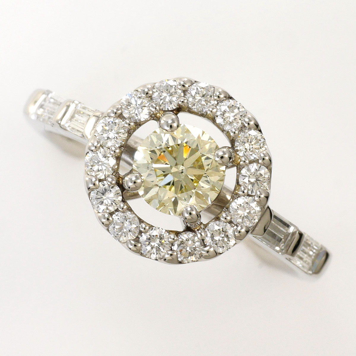 PT900/プラチナ リング・指輪 14号 イエローダイヤモンド 0.638ct ダイヤ 0.60ct SI2 鑑定書 総重量約6.1g ジュエリー 送料無料 新品同様 【中古】 ギフトラッピング無料｜ワンダープライス　店