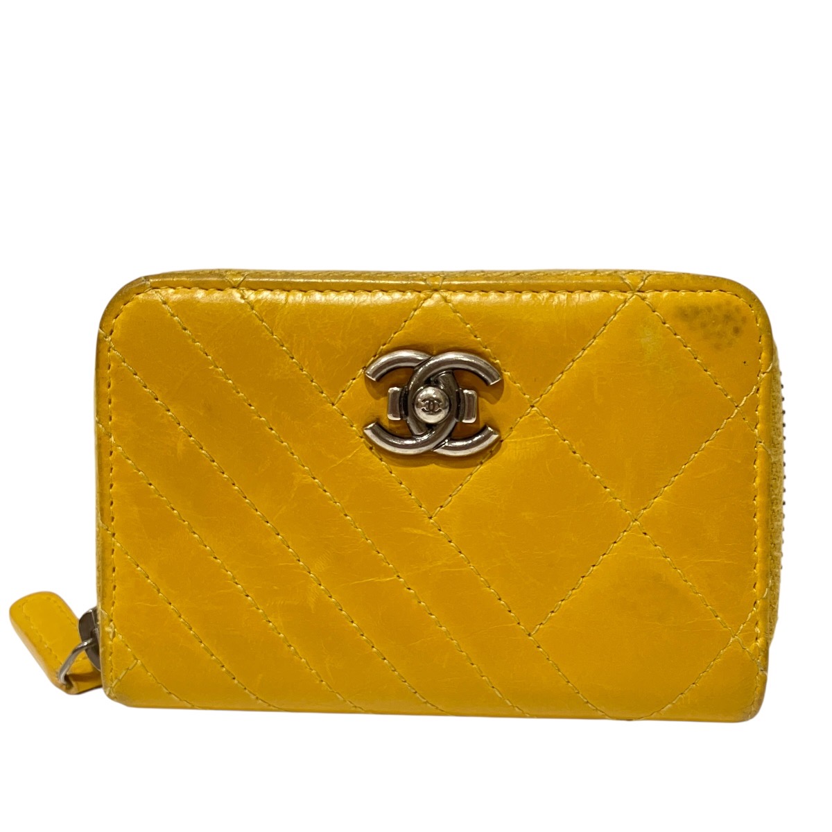 シャネル CHANEL マトラッセバイアスステッチ 歌留多容れもの なめし革 貨物輸送無料 【中古】