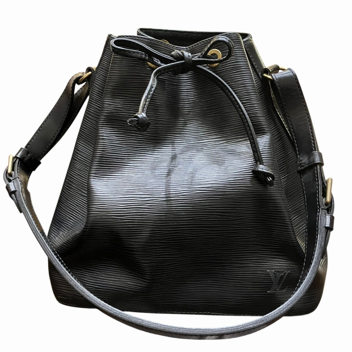 ルイ・ヴィトン LOUIS VUITTON エピライン プチノエ M44102 ショルダーバッグ レディース 送料無料 【中古】|ワンダープライス 店