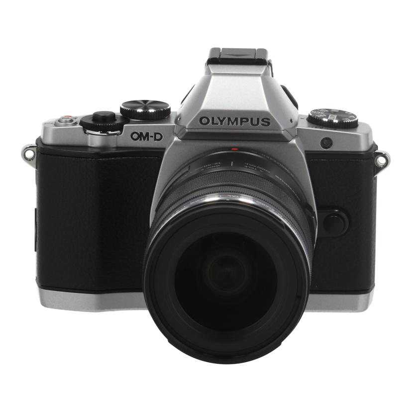 OLYMPUS オリンパス/ミラーレス一眼 レンズキット/OM-D E-M5 レンズキット/BF2522308/Bランク/69【中古】