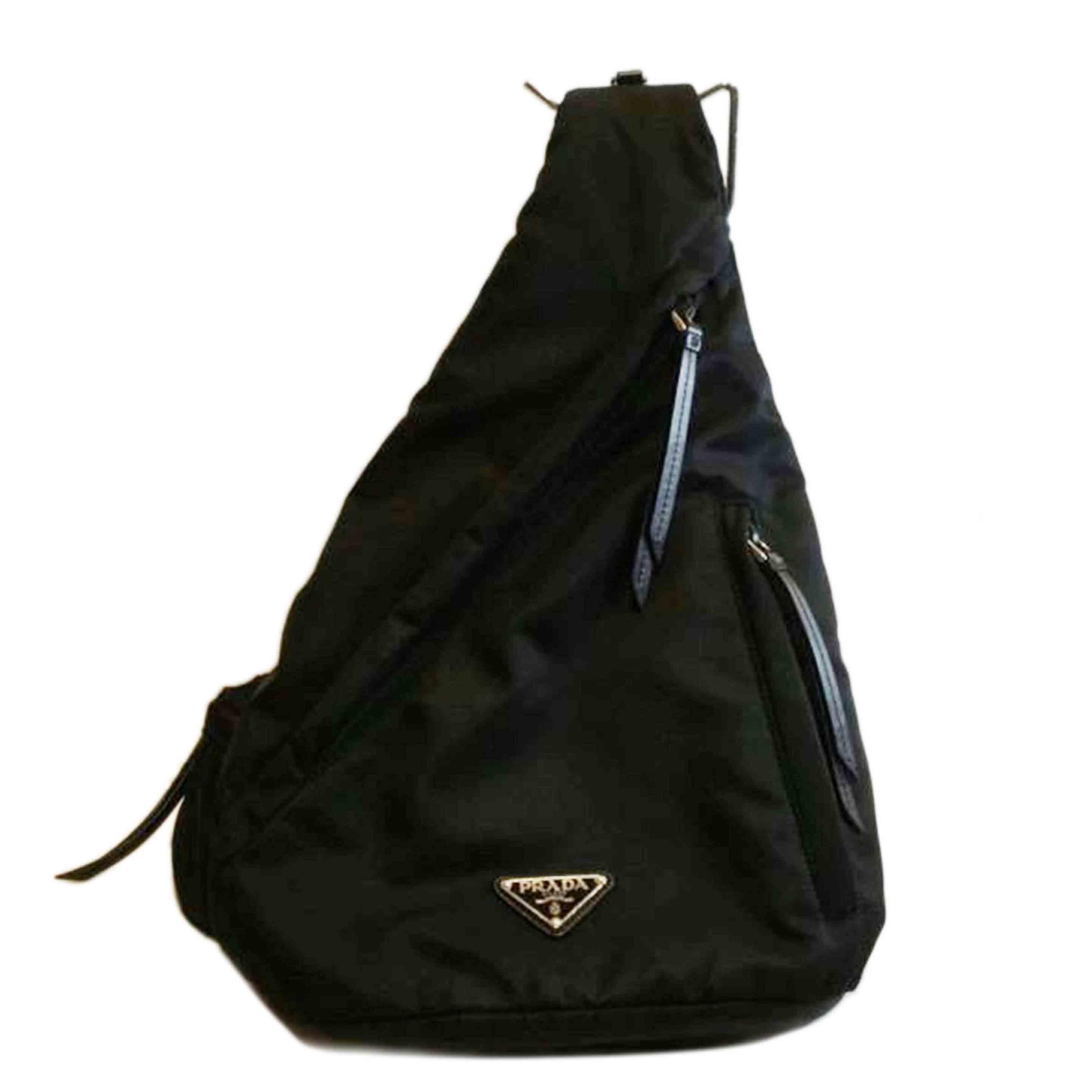 PRADA プラダ/Re－Nylon リナイロントライアングルショルダーバッグブラック/2VZ092/SAランク/92【中古】