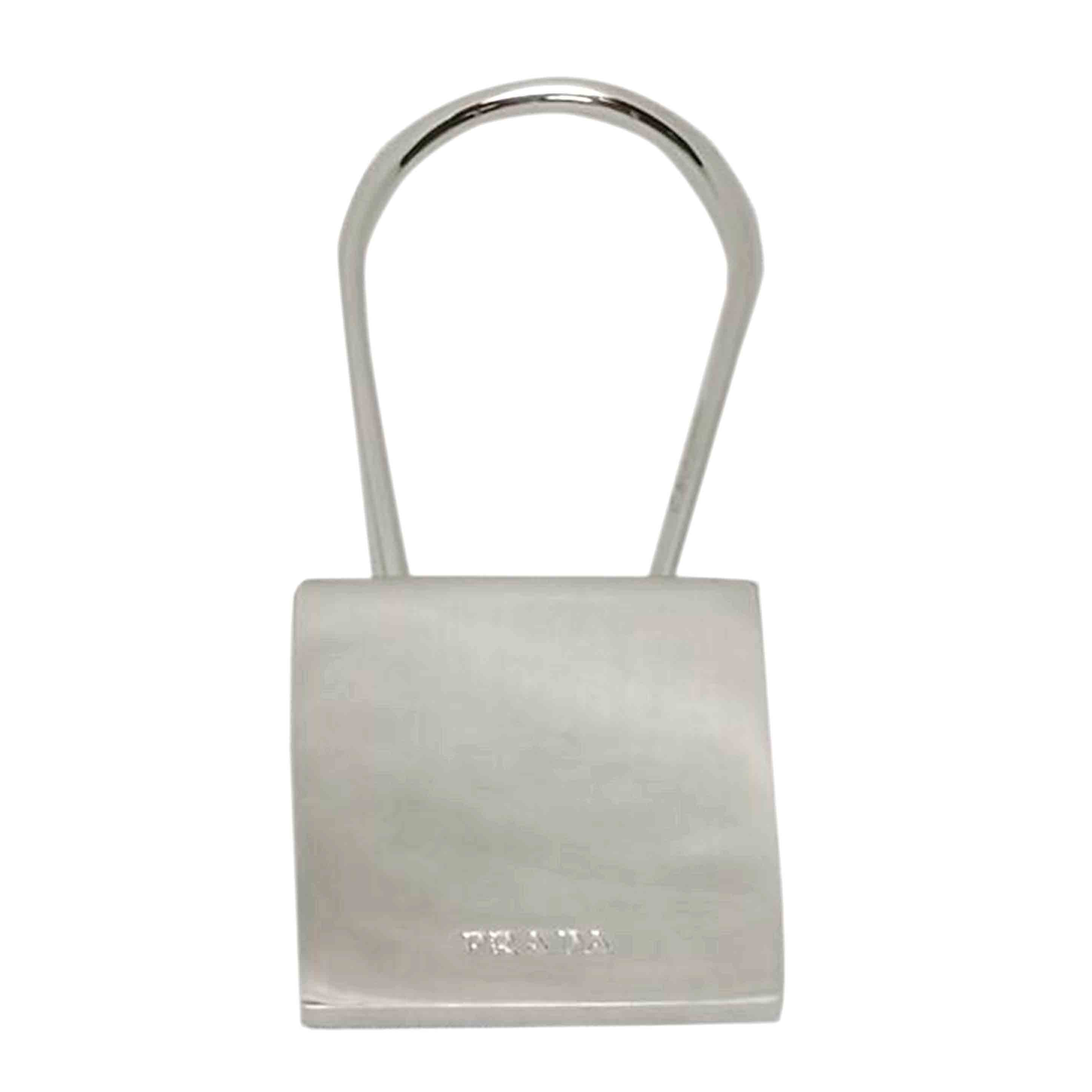 プラダ　PRADA キーホルダー　バタフライ　蝶　SAFFIANO 楽天市場】PRADA プラダ バタフライモチーフ 蝶 キーホルダー