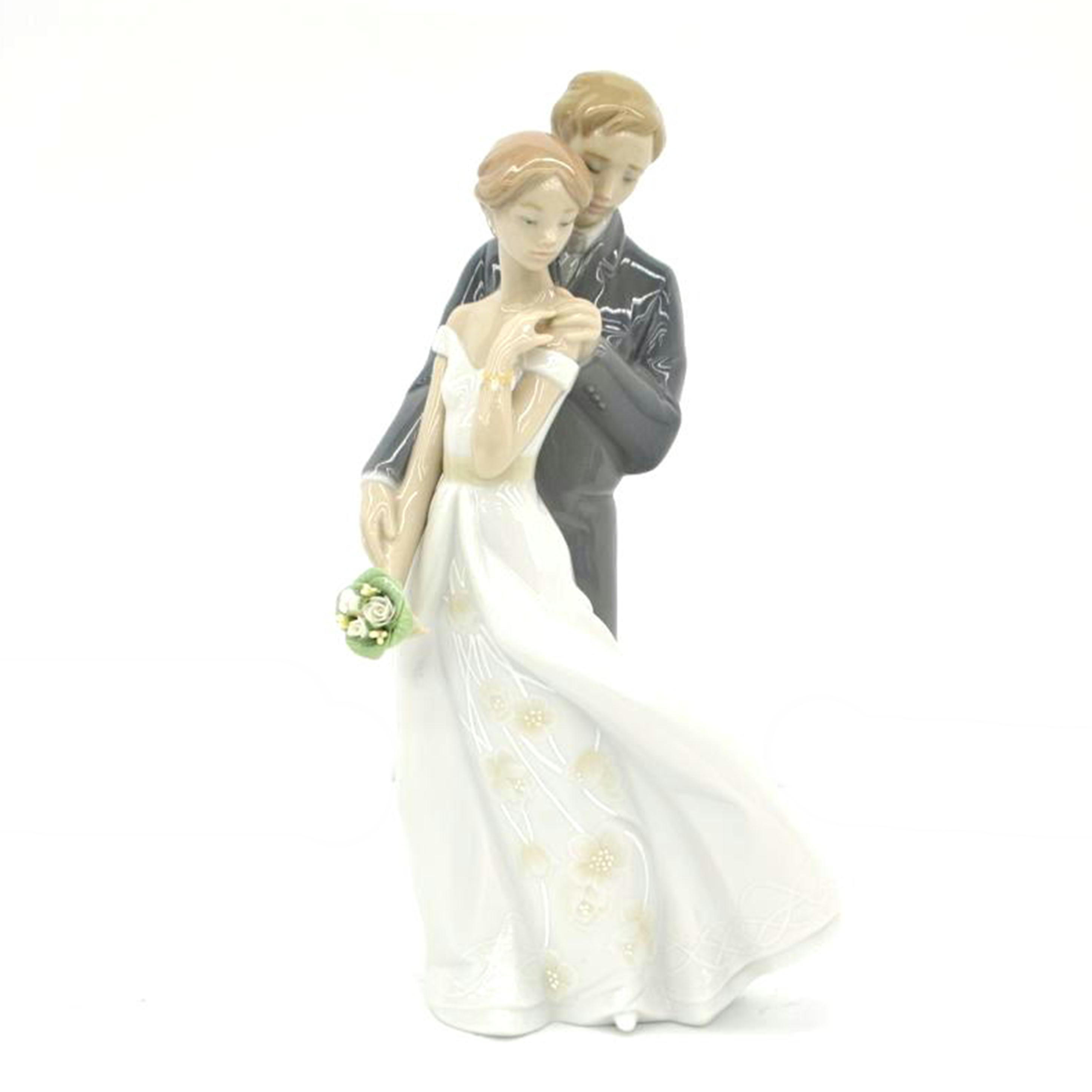LLADRO リヤドロ/フィギュリン 幸せのはじまり/Aランク/75【中古】｜ワンダーレックス 店
