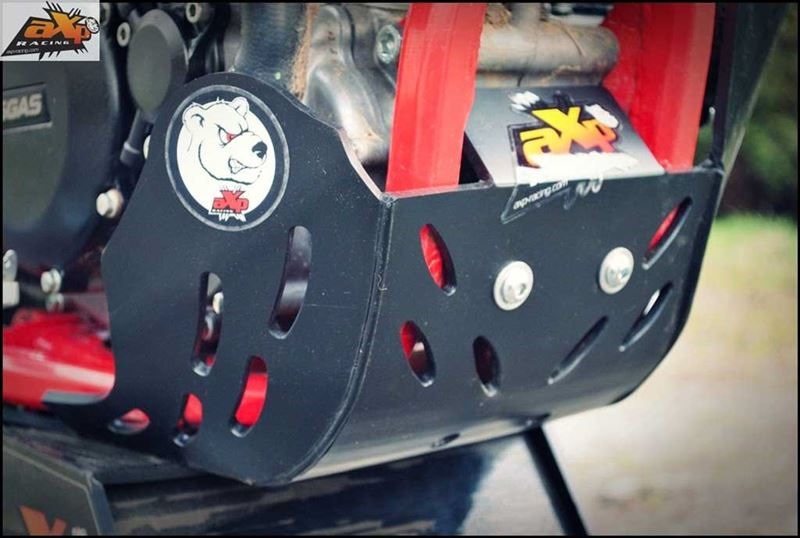 AXP-Racing / エーエックスピーレーシング スキッドプレート PHD 6mm - ブラック | AX1312｜ワンダーテック 26,048円