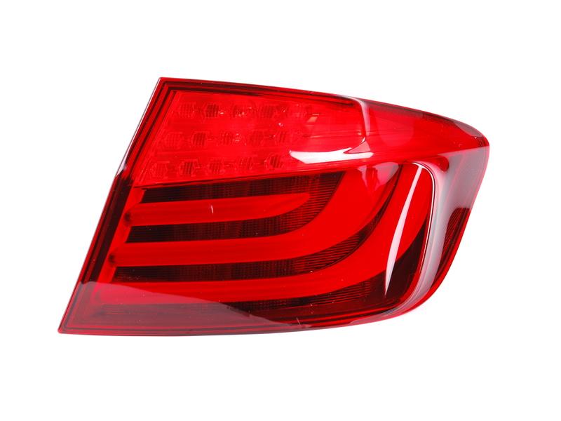 BMW 純正 フェンダー テール ライト RH | 63217203230