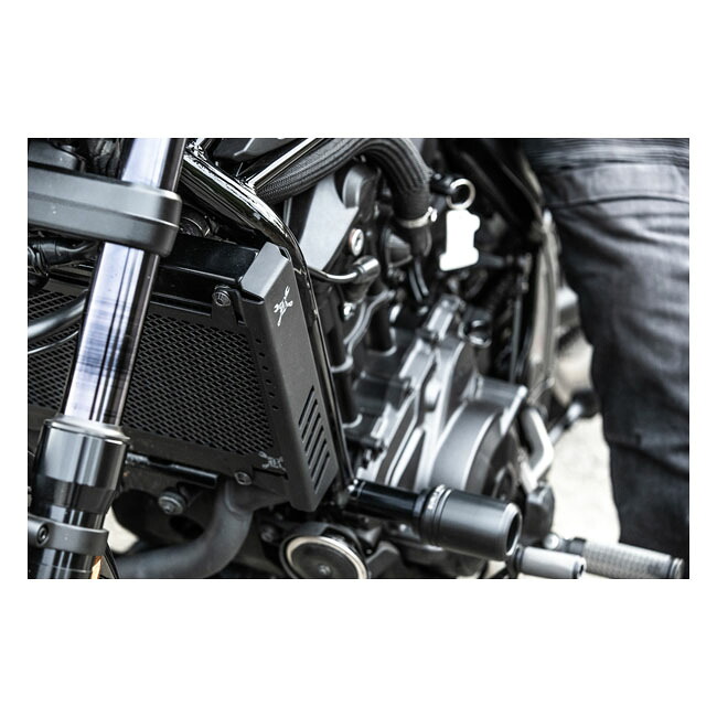 BURLY- Slash cut radiator guard. Black | 941821