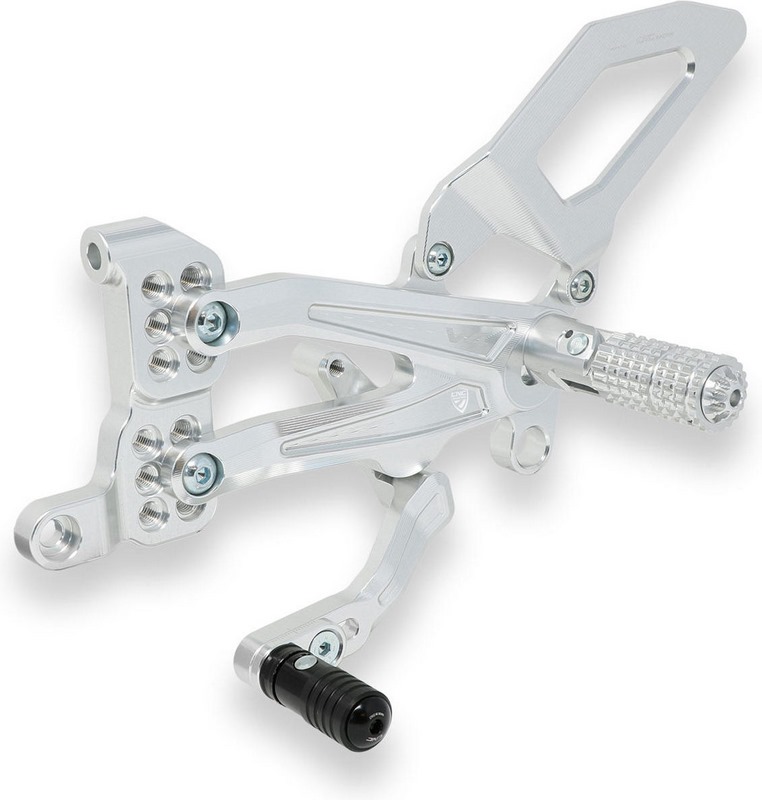 CNC Racing / シーエヌシーレーシング Adjustable rearsets Ducati Streetfighter V4（ストリートファイターV4） | PE409S