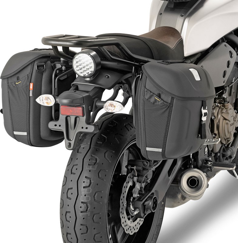 GIVI / ジビ サドルバッグスペーサー MT501 | TMT2126|ワンダーテック