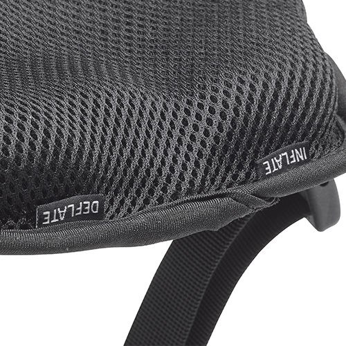 GIVI / ジビ ユニバーサルサドルシート クッション ブラック- ブリーザブルファブリック | S230｜ワンダーテック 12,464円